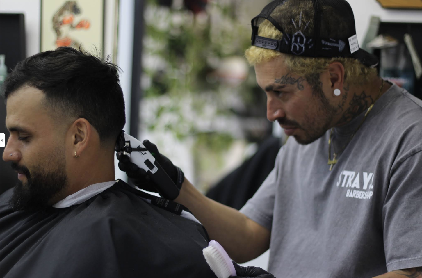 Strays Barbershop shop moment 3